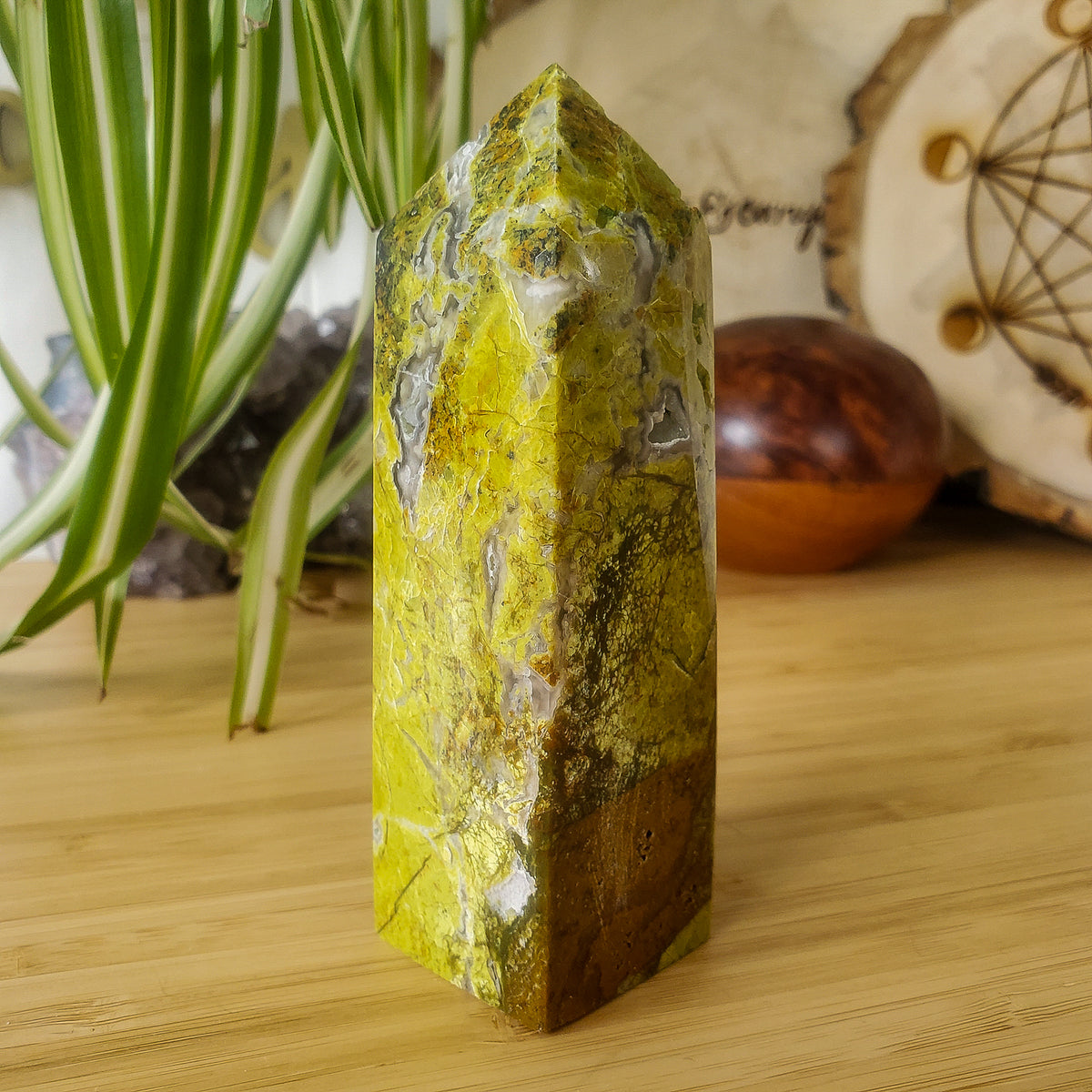 Serpentine with Quartz Point