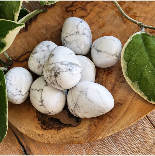 Extra-large tumbled howlite stone, white crystal with grey veining
